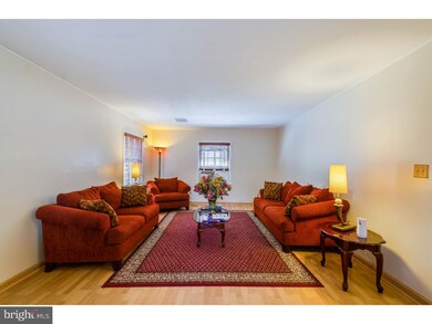 185 Somerset Dr, Willingboro, NJ 08046 - photo 5