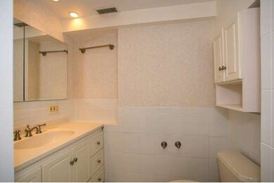 220 Commercial St unit 4F, Boston, MA 02109 - photo 5