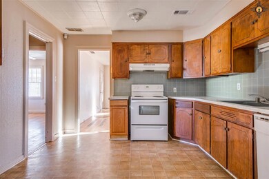 100 W Permian Dr, Hobbs, NM 88240 - photo 3