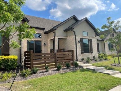 View of front of house featuring a front lawn