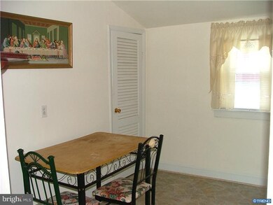 809 Capitol Trail unit 2, Newark, DE 19711 - photo 5