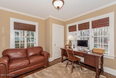 Office-1390103-mls