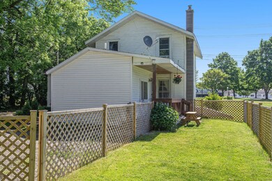 230 S Hudson St, Lowell, MI 49331 - photo 4