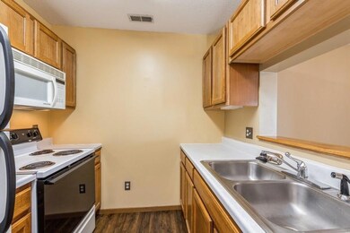 3509 E Ave NW unit A, Cedar Rapids, IA 52405 - photo 5