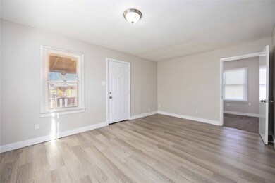 7820 Glass St, Houston, TX 77016 - photo 5