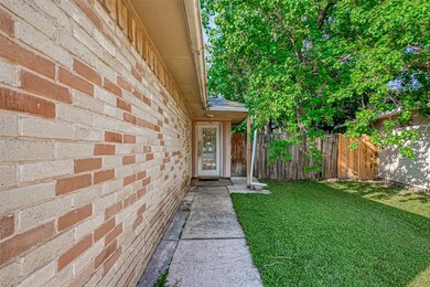 11022 Threeawn Ct, Houston, TX 77086 - photo 7