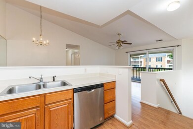 9472 Scarlet Oak Dr unit 9, Manassas, VA 20110 - photo 5