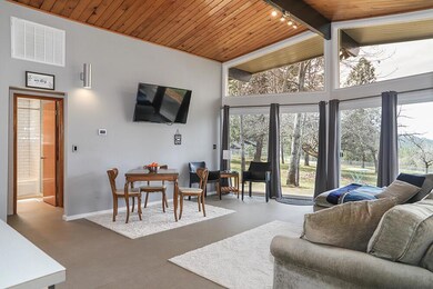720 Summit Loop Listing Pics - 4 of 29