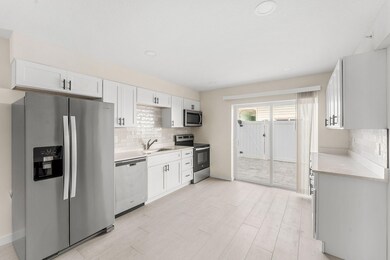 122 Central Rd unit 105, Indian Harbour Beach, FL 32937 - photo 4