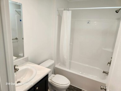 314 Oak Ln unit 104, Mankato, MN 56001 - photo 2