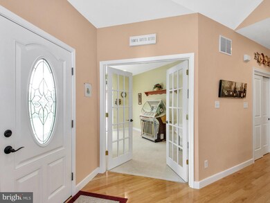 1086 Bordeaux Ln, Pennsburg, PA 18073 - photo 4