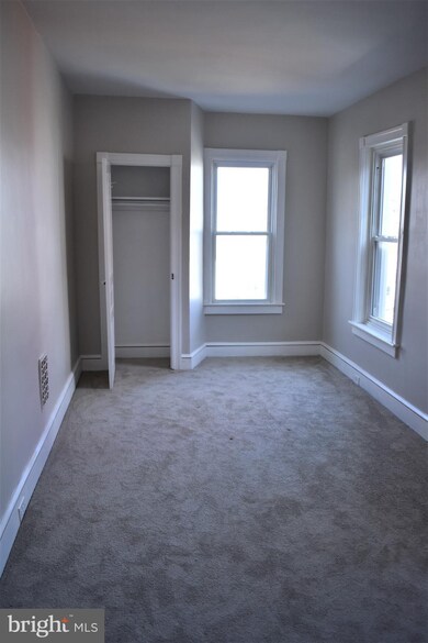 545 Chestnut St, West Reading, PA 19611 - photo 7