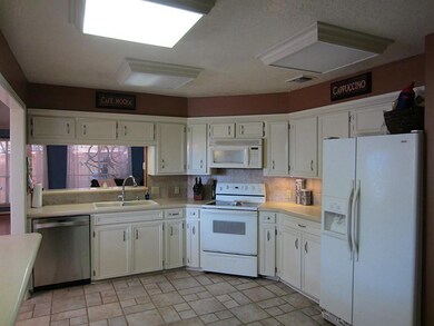 1511 Chestnut Ln, Richmond, TX 77469 - photo 7