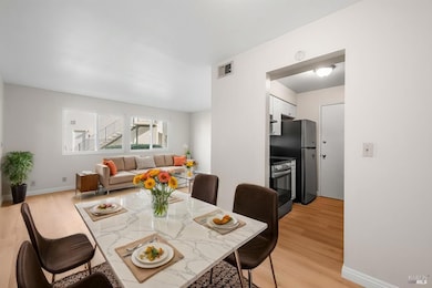 130 Del Rio Cir unit 2, Vacaville, CA 95687 - photo 2