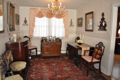 309 W Ann St, Milford, PA 18337 - photo 7