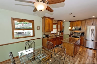 54 Bertone Dr, Schenectady, NY 12306 - photo 5