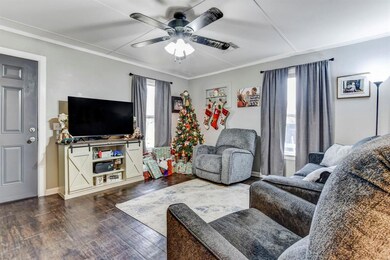 1710 W Crawford St, Denison, TX 75020 - photo 5