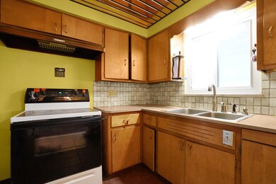 12-web-or-mls-3520-race-st
