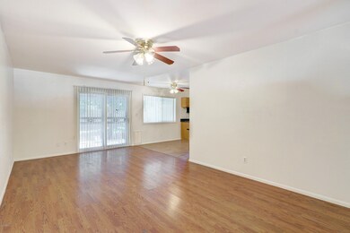 12022 N 41st Dr unit 5, Phoenix, AZ 85029 - photo 7