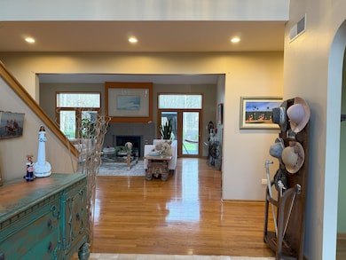 2404 N Quail Run Dr, Midland, MI 48642 - photo 4