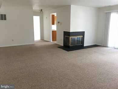 101 Claridge Ct unit 6, Princeton, NJ 08540 - photo 3