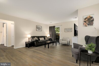 16306 Taconic Cir, Dumfries, VA 22025 - photo 5