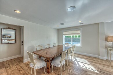 004_Dining Area