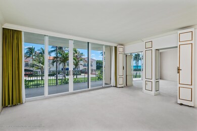 100 Royal Palm Way Palm Beach-large-003-