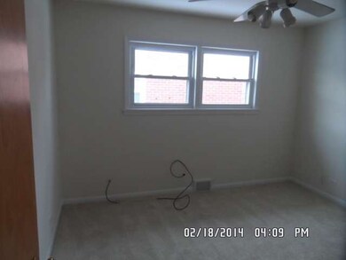 694 S Spring Rd, Elmhurst, IL 60126 - photo 7