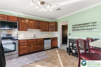 1631 Spring Garden St, Easton, PA 18042 - photo 5