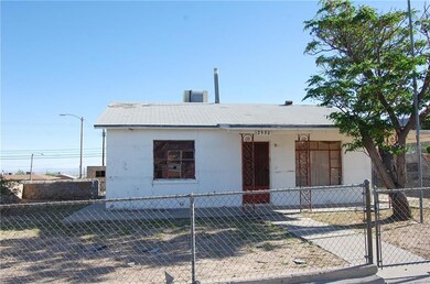 2532 Mckinley Ave, El Paso, TX 79930 - photo 4