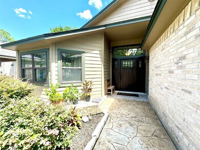 8646 Spring Green Dr, Houston, TX 77095 - photo 5