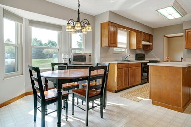 Kitchen Eating Space