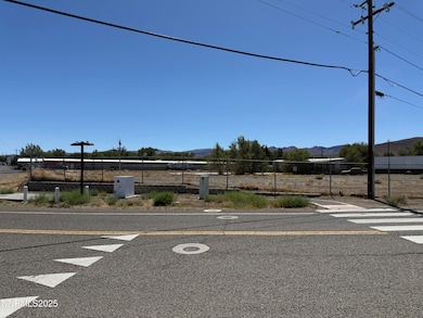 825 Mesa Dr, Fernley, NV 89408 - photo 5