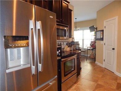 ALL APPLIANCES REMAIN..STAINLESS STEEL.