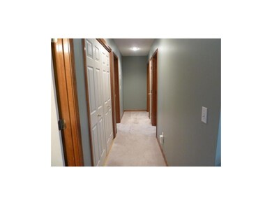 Hallway to bedrooms.