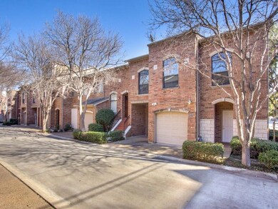 Fabulous 2 story townhome located minutes from Upt