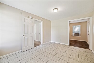 910 S 3rd St, Richmond, TX 77469 - photo 3