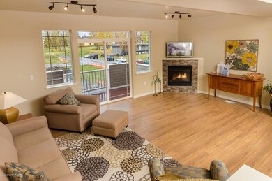 Living Room - Fireplace