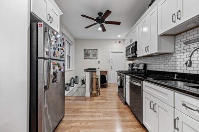 25 Clark St unit 2, Boston, MA 02109 - photo 2
