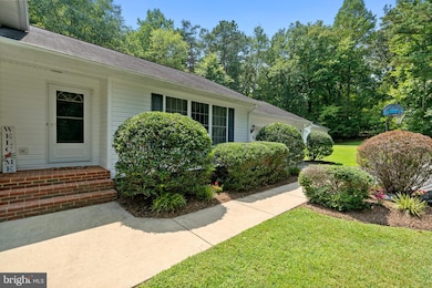 43275 Pine Ridge Ct, Hollywood, MD 20636 - photo 5