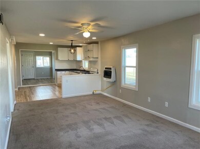 108 W Maple St, Tecumseh, OK 74873 - photo 3