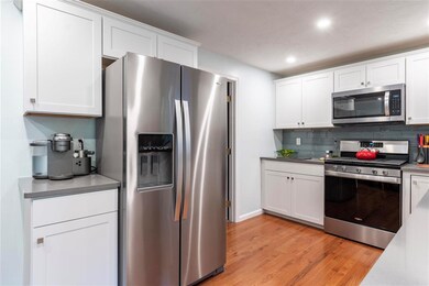 15 Vanden Rd, Merrimack, NH 03054 - photo 5