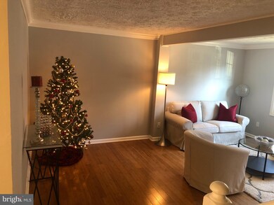 3614 Wharf Ln, Triangle, VA 22172 - photo 4