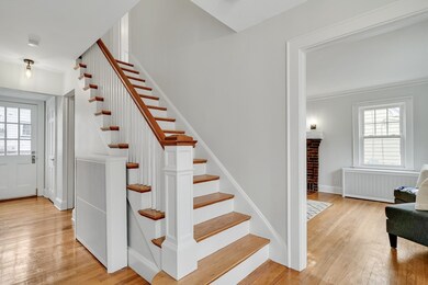 32 Valentine Rd, Arlington, MA 02476 - photo 2