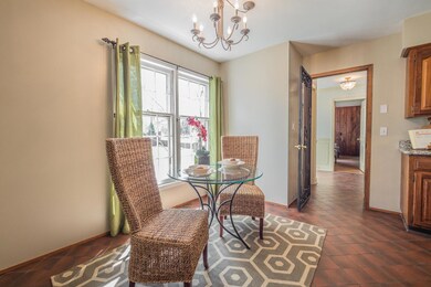 112 E Brandon Rd Columbia MO-large-011-1