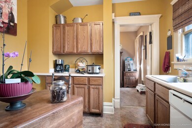 19 S Van Buren St, Batavia, IL 60510 - photo 6