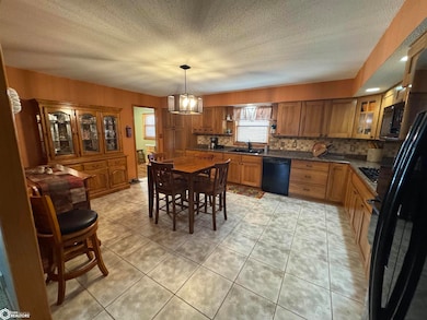 403 W Pleasant, Cincinnati, IA 52549 - photo 5