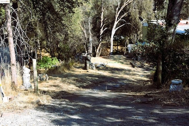 20739 Lower Hillview Dr, Phoenix Lake-Cedar Ridge, CA 95370 - photo 2