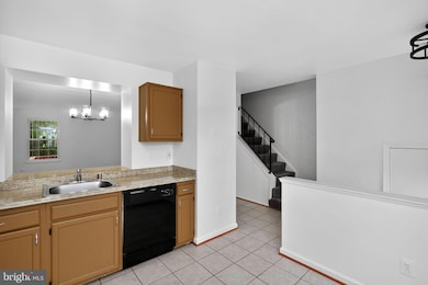 14949 Enterprise Ln, Woodbridge, VA 22191 - photo 4